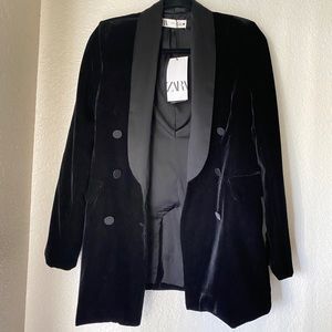 Zara NWT velvet double breasted collar blazer